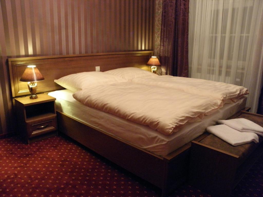 Hotell Palac Lucja Bb Zakrzów