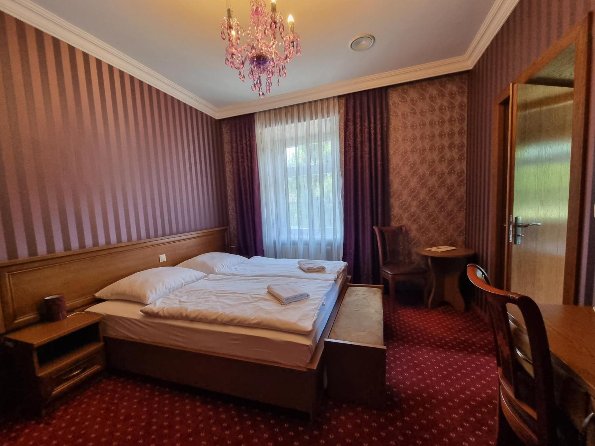 Palac Lucja Bb Zakrzów